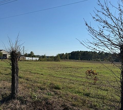 3rd image of Union School Rd