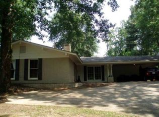 703 19th Ave N, Columbus, MS 39701