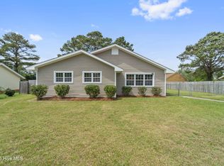 302 Dennis Rd, Jacksonville, NC 28546