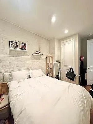 Rented by Oxford Property Group | media 10