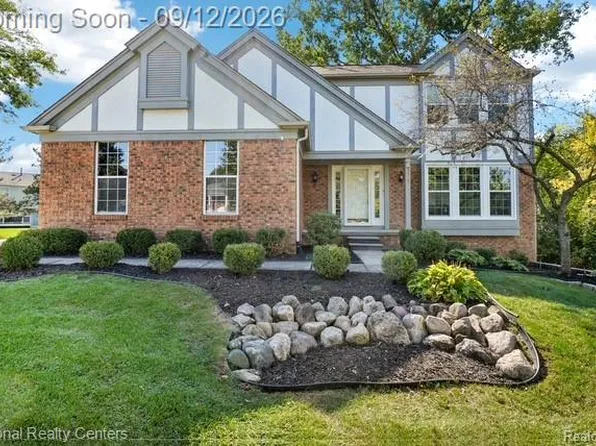 44747 Mansfield Dr, Novi, MI 48375