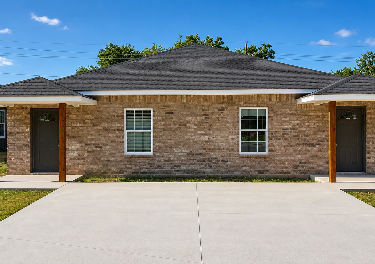 Spacious 3BR/2BA Single-Family Home for Rent in Lawton, OK — Photo 1