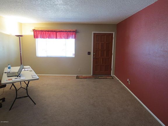 5th image of 1017 E Hoover Ave