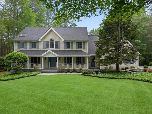 19 Mega Lane, Carmel, NY 10512