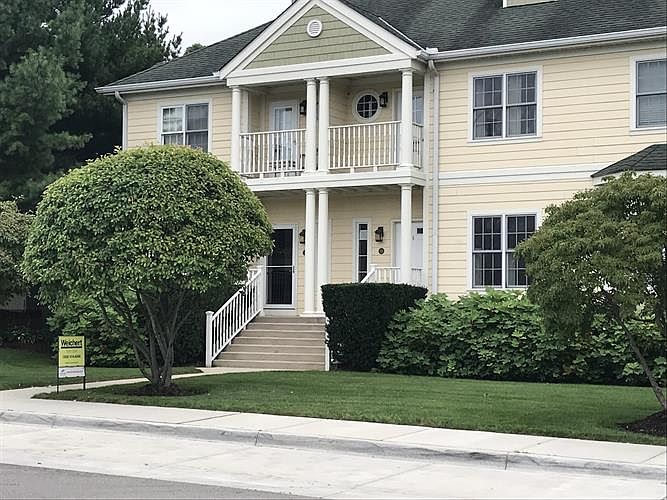 1st image of 113 E Mechanic St