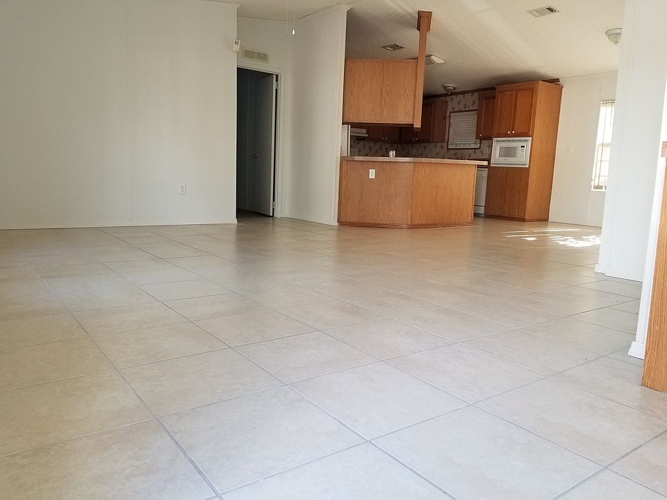 1st image of 220 NE 12th Ave Lot 73