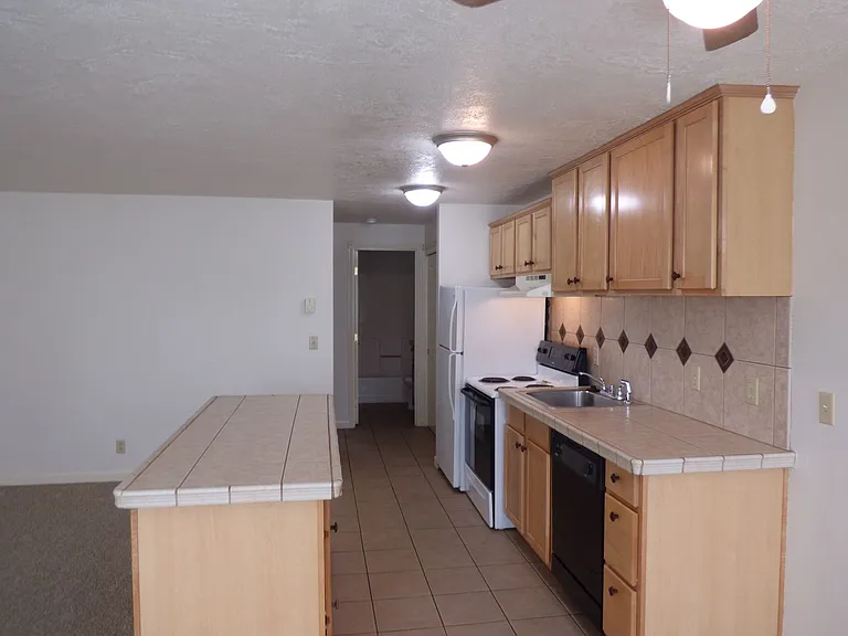 3361 Crawford St SE #A-F — Photo 25