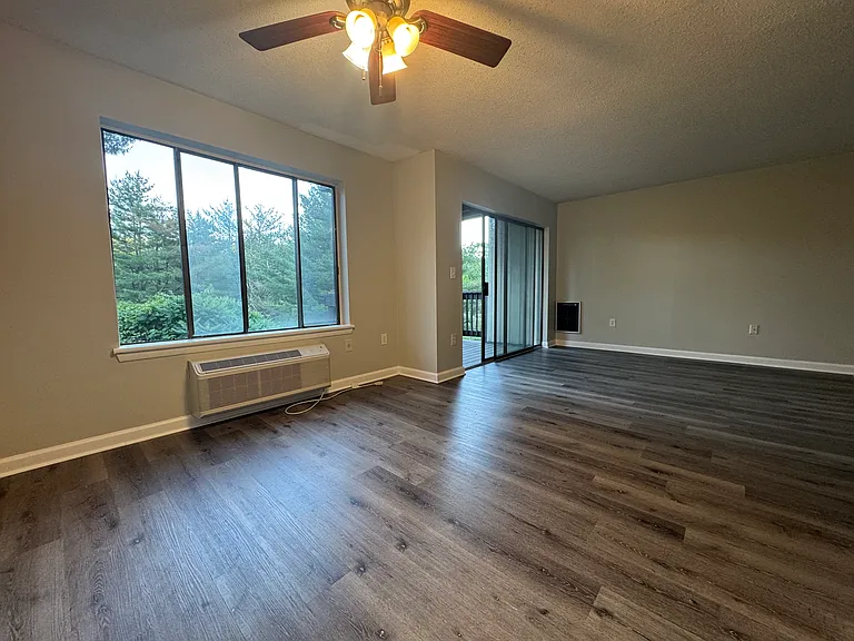 175 Mill Pond Rd #345 — Photo 18