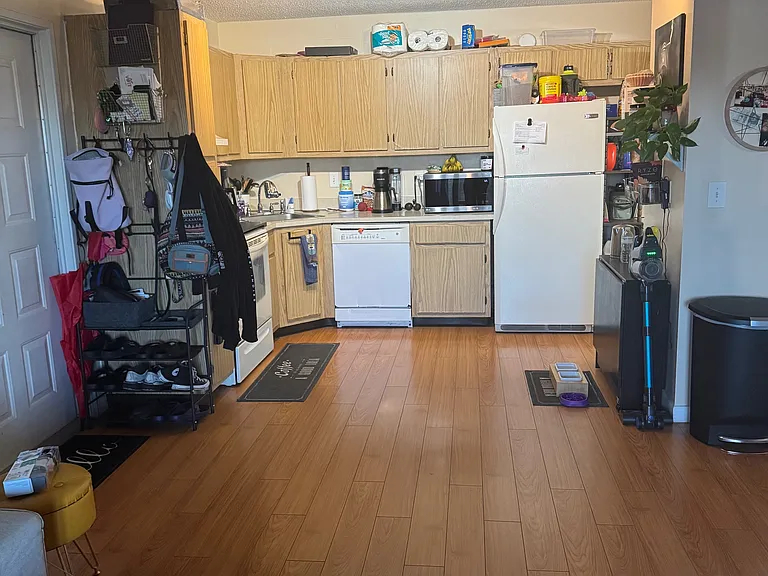 8209 Sun Spring Cir #73 — Photo 5