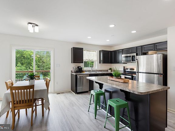 2nd image of 5014 Godwins Landing Dr