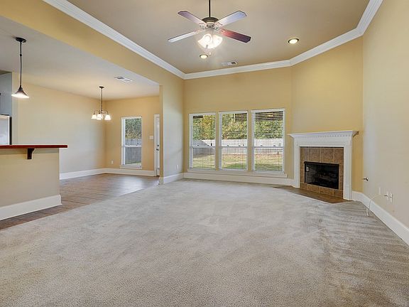 5th image of 5017 Knight Dr