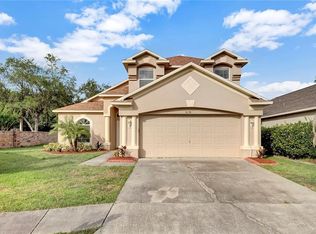 1636 Maximilian Dr, Zephyrhills, FL 33543