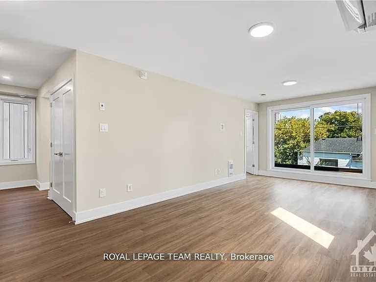 366 Winona Ave #5 — Photo 3