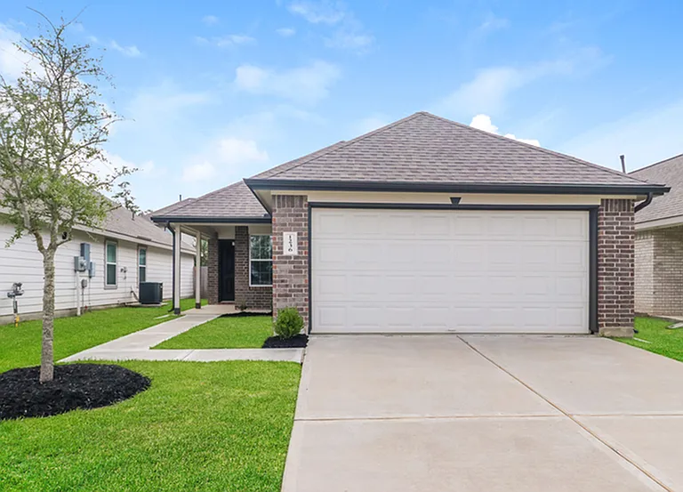 1236 Narrow Heights Dr — Photo 1