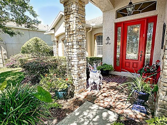 3rd image of 178 Crystal Oak Dr