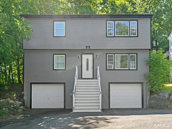 22 Irving Pl, Danbury, CT