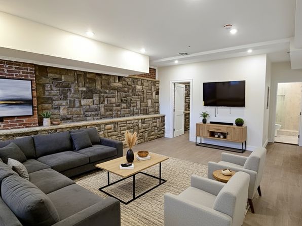 1616 Beacon St APT 3