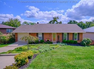 53 Keeneland Dr, Huntington, WV 25705