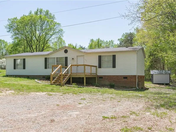 667 Ivy Yokeley Rd, Winston Salem, NC 27107