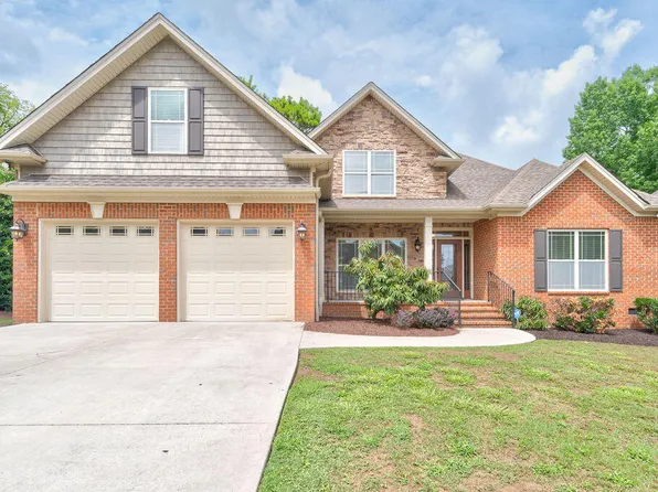 8401 Keystone Cir, Chattanooga, TN 37421