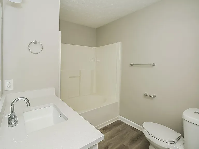 8131 Wynfield Dr — Photo 11