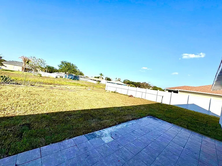 2351 SW Chestnut Ln — Photo 27