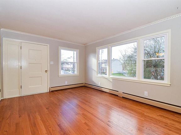2nd image of 1523 Lenox Ave