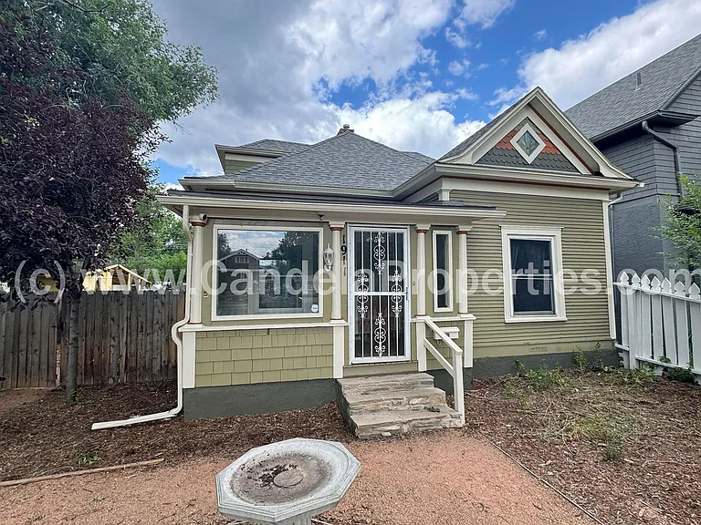 1911 W Colorado Ave — Photo 1