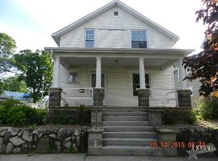 113 S Maple St, Argos, IN 46501