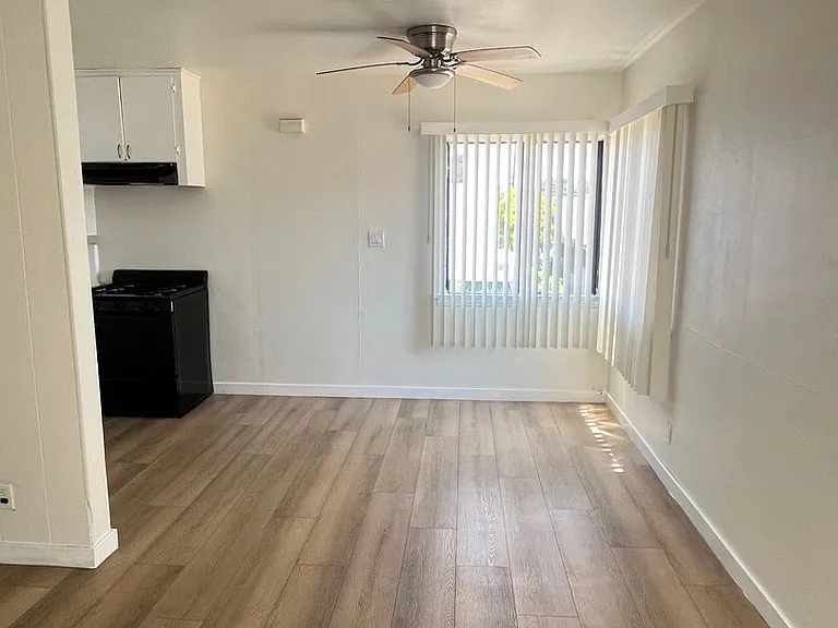 4100 Brighton Ave — Photo 2