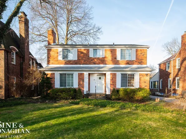 1221 Yorkshire Rd, Grosse Pointe Park, MI 48230