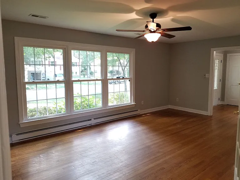 110 King Henry Way — Photo 4