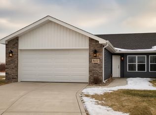 8652 Madison St, Merrillville, IN 46410