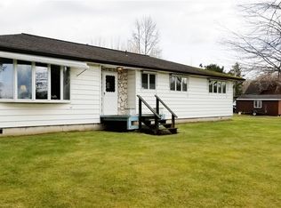 4558 Bay Rd, Blaine, WA 98230