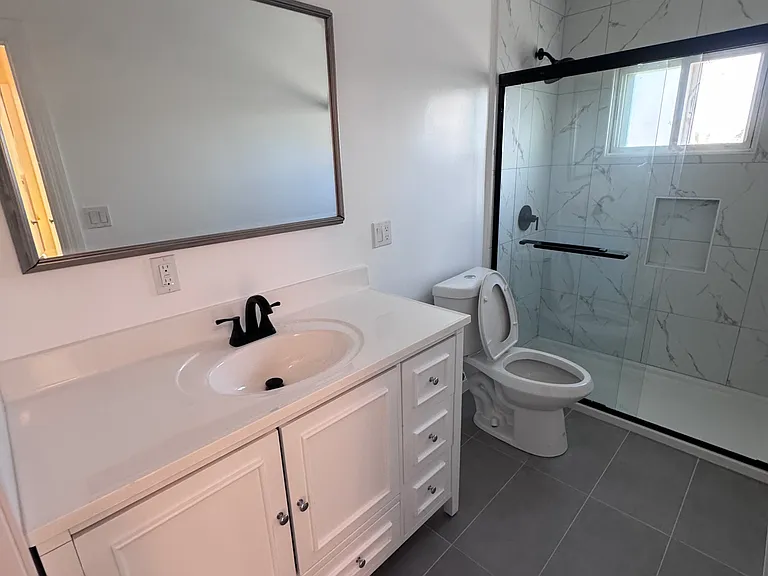 8501 S 5th Ave #1 — Photo 4