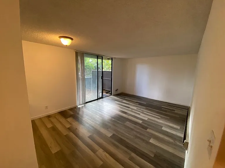 2159 Shelter Creek Ln — Photo 3