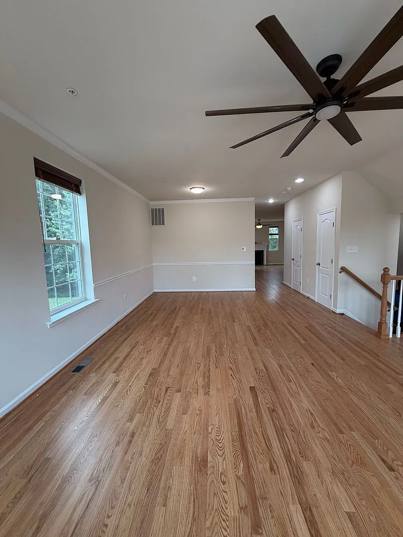 Mockingbird Cr Townhouse Available — Photo 4