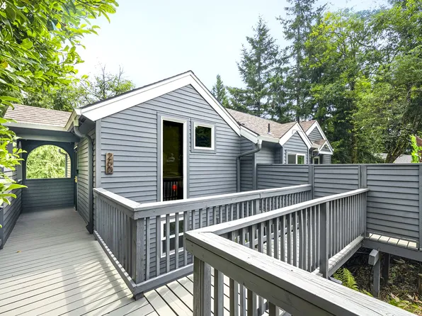 260 NW Seblar Dr, Portland, OR 97210