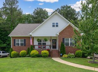 70 Cedar Branch Cir, Odenville, AL 35120