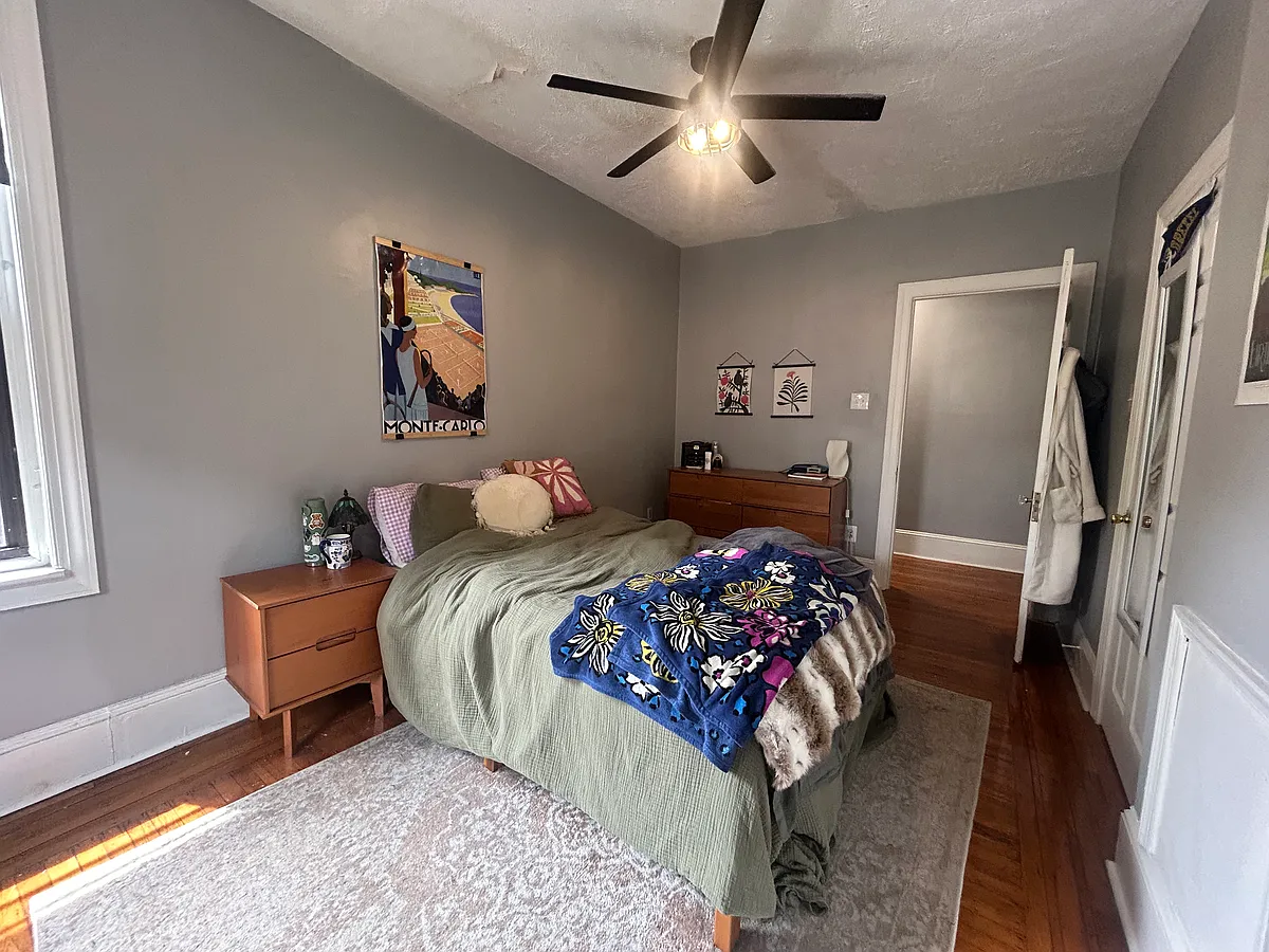 Building Photo - 3308 Hamilton St #4R