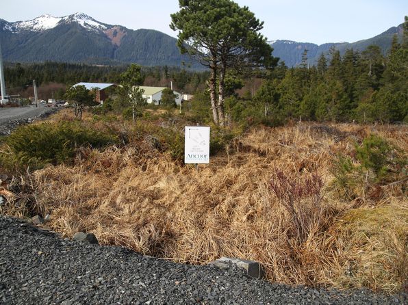 117 Arness Heights Dr, Petersburg, AK 99833