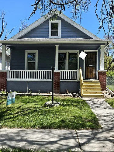 15576 Baylis St Photo 1