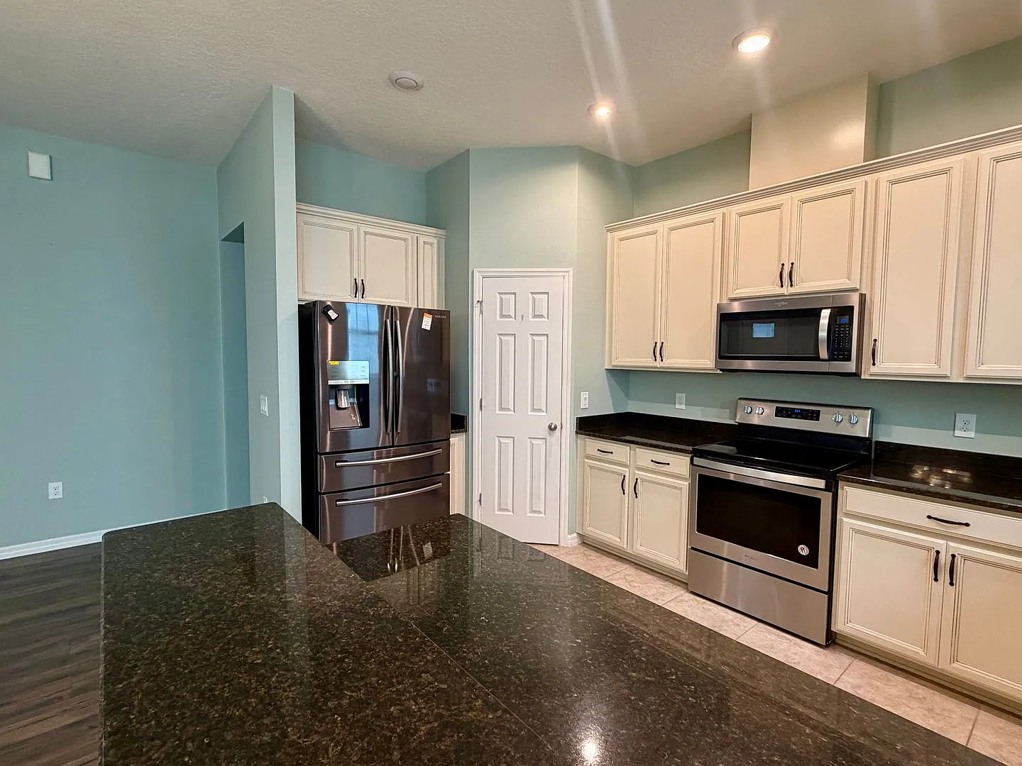 3-Bedroom 2-Bath Home In The Heart Of Winter Garden Available Now!! — Photo 4