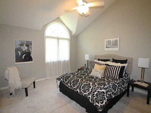 master bed room