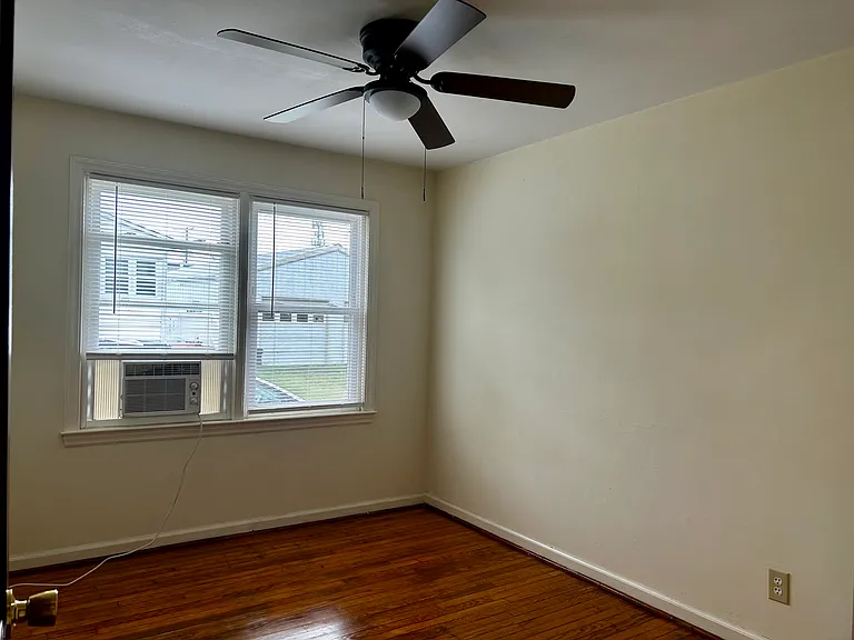 714 Mayflower Dr #B — Photo 12