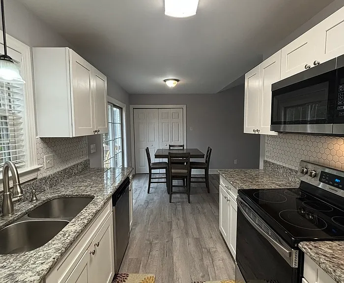 20 Hollyfield Ln — Photo 11