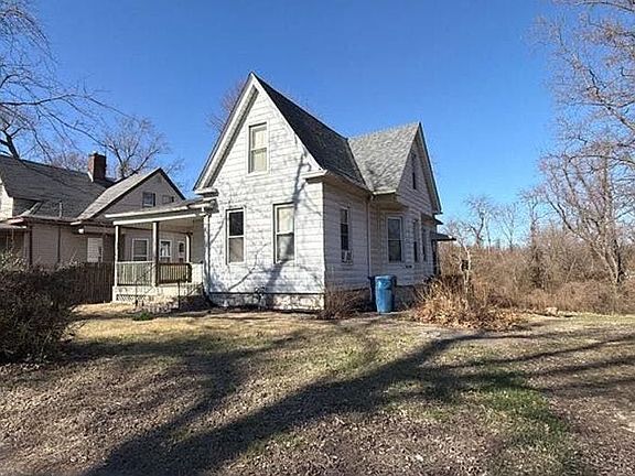 2nd image of 1520 Highland Ave