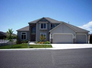 3813 W 46th Ave, Kennewick, WA