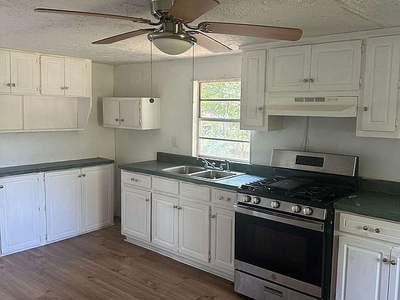 3rd image of 155 Old Stagecoach Rd