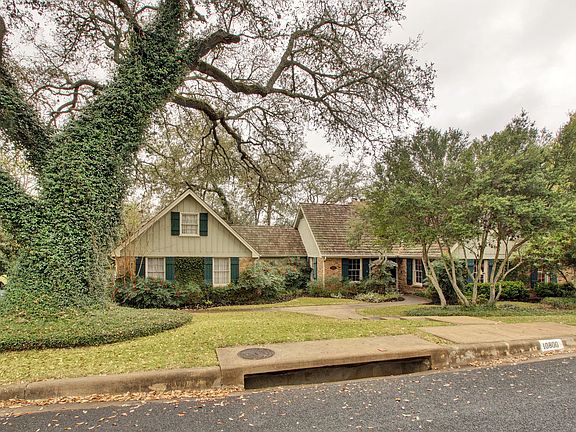 4th image of 10800 Plumewood Dr